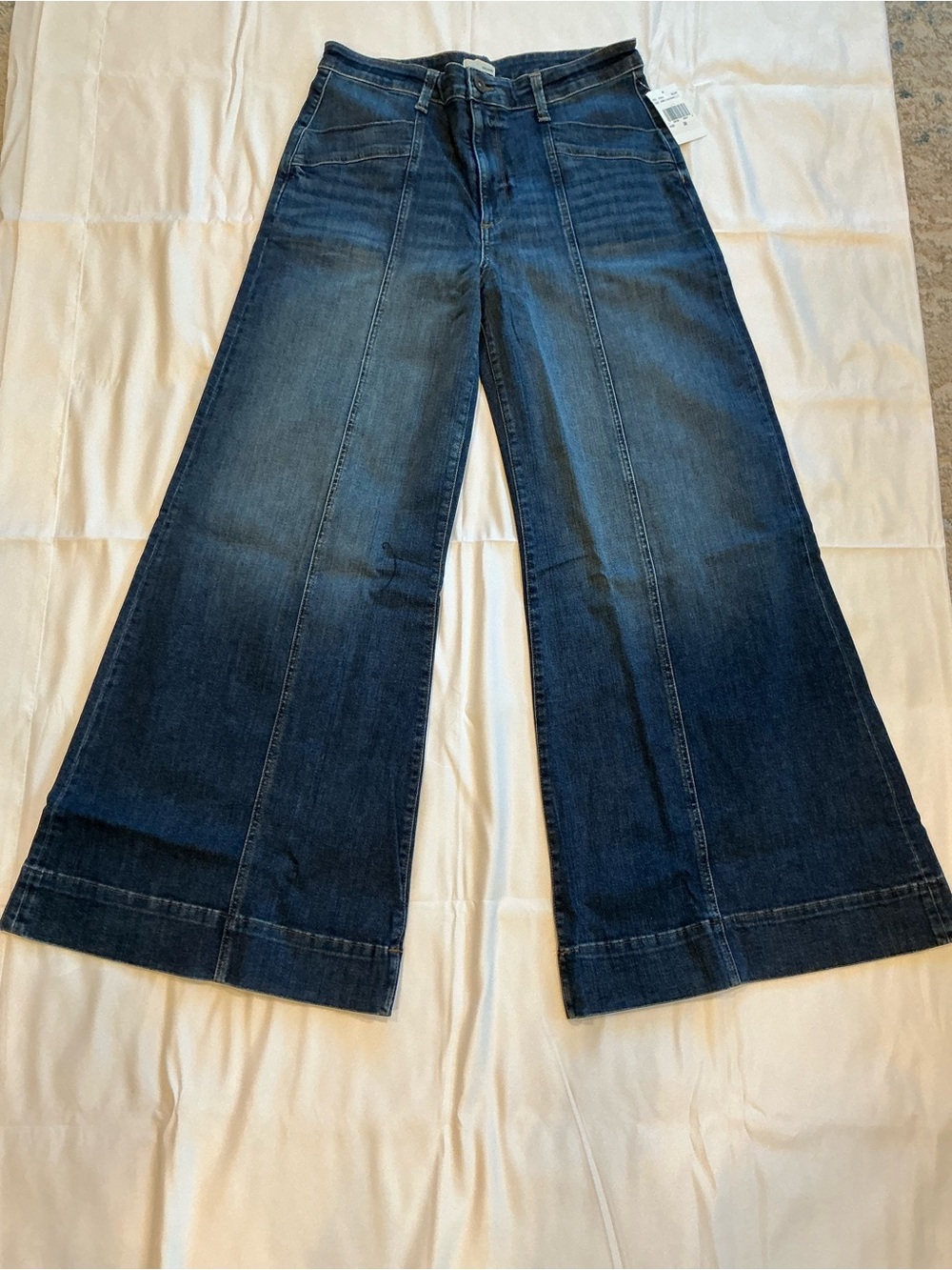 High-Rise Wide-Leg Flare Jeans in Dark Blue Wash